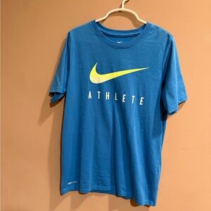 Boys Nike brand blue shirt in excellent condition, size medium